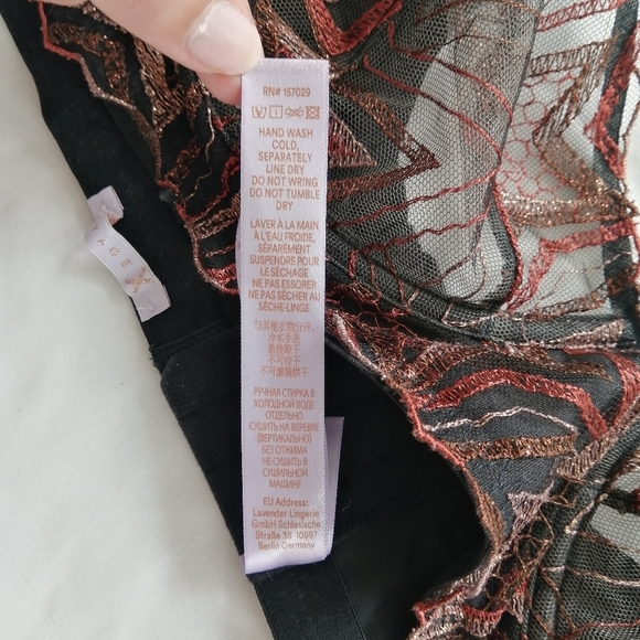 Savage X Fenty Plus Size Shining Star Unlined Demi Bra Metallic Lace Mesh 44D - Picture 11 of 16